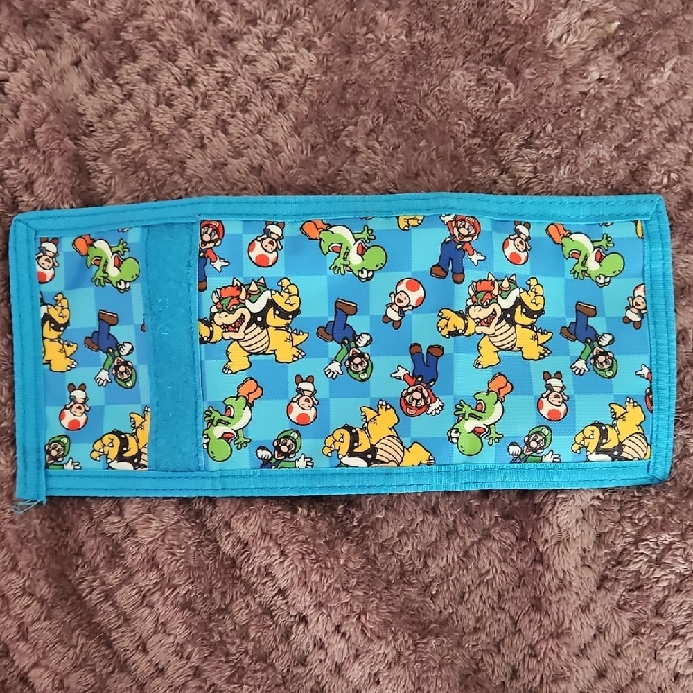 Super Mario Nintendo Print Wallet..Like New Never Used